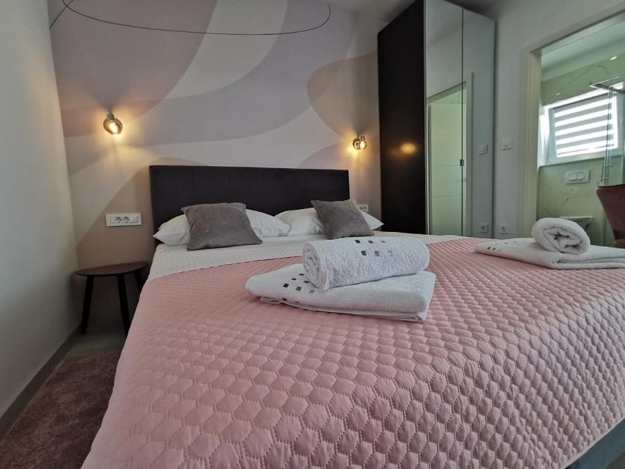 Апартаменты New Nikolina 4 Star Мали-Лошинь Экстерьер фото