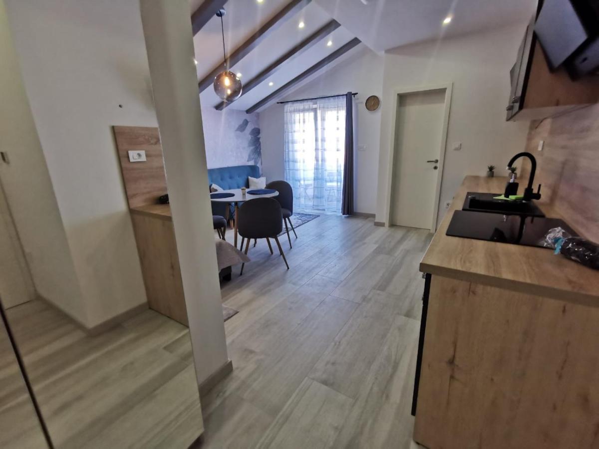 Апартаменты New Nikolina 4 Star Мали-Лошинь Экстерьер фото